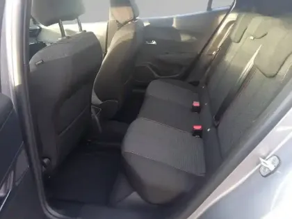 Photo 31 Peugeot 2008  Hybrid 145 e-DCS6