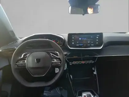 Photo 27 Peugeot 2008  Hybrid 145 e-DCS6