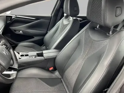 Photo 64 DS DS 4  BlueHDi 130 EAT8