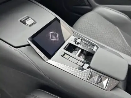 Photo 67 DS DS 4  BlueHDi 130 EAT8