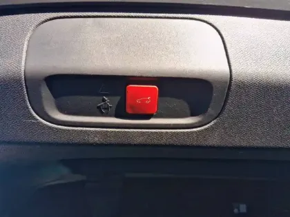 Photo 20 Peugeot 408  PHEV 225 e-EAT8