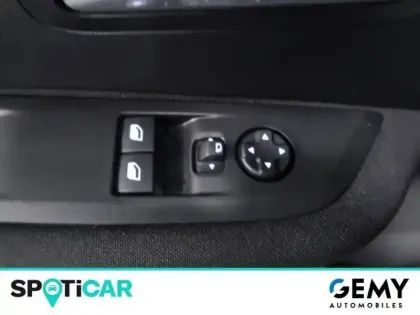 Photo 11 Peugeot 208  PureTech 75 S&S BVM5