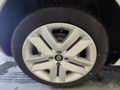 Photo 59 Renault Clio  dCi 100 GSR2