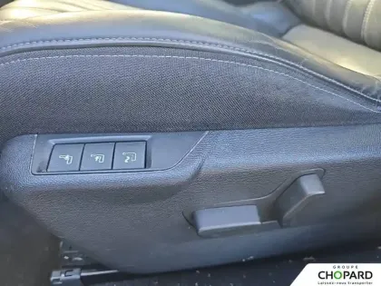 Photo 13 Peugeot 208  PureTech 130 S&S EAT8