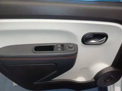 Photo 31 Renault Twingo  III SCe 65 - 21