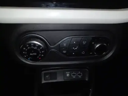 Photo 33 Renault Twingo  III SCe 65 - 21