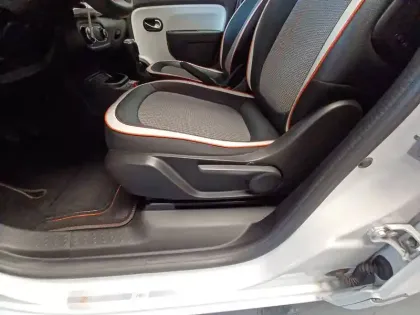 Photo 30 Renault Twingo  III SCe 65 - 21