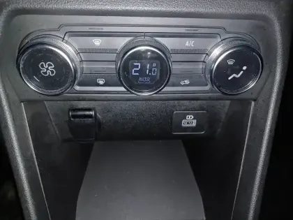 Photo 38 Dacia Sandero  TCe 90 - 22