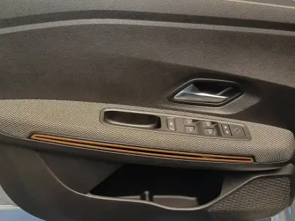 Photo 31 Dacia Sandero  TCe 90 - 22