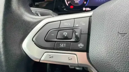 Photo 17 Volkswagen Golf  1.0 TSI OPF 110 BVM6