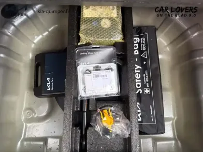 Photo 23 Kia Stonic  1.0 T-GDi 120 ch MHEV iBVM6