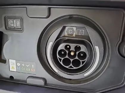 Photo 33 Citroën C5 aircross  Hybride Rechargeable 225 e-EAT8