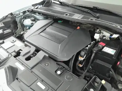 Photo 18 Citroën C4 e- 136 ch Automatique