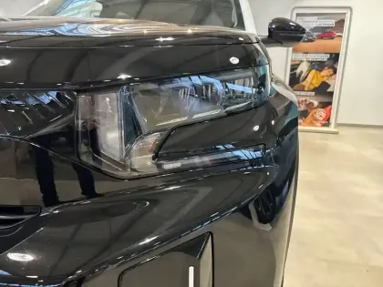 Photo 15 Citroën C3 Aircross  Hybride 145 e-DCS6