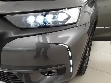 Photo 58 DS DS 7 DS7 Crossback Hybride E-Tense 300 EAT8 4x4