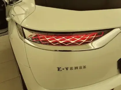 Photo 55 DS DS 7 DS7 Crossback Hybride E-Tense 225 EAT8