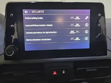 Photo 42 Peugeot Rifter  Long BlueHDi 100 S&S BVM6 5pl