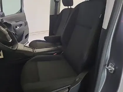 Photo 31 Peugeot Rifter  Long BlueHDi 100 S&S BVM6 5pl