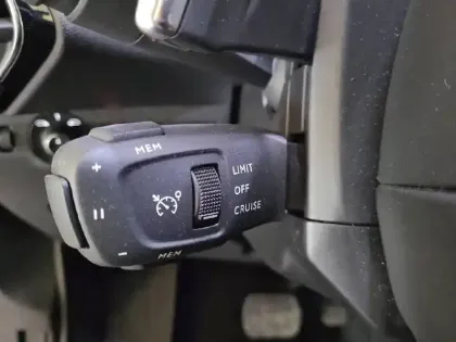 Photo 28 DS Ds 7 DS7 Crossback Hybride E-Tense 225 EAT8