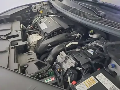 Photo 14 DS Ds 7 DS7 Crossback Hybride E-Tense 225 EAT8