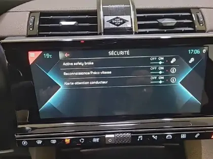 Photo 21 DS Ds 7 DS7 Crossback Hybride E-Tense 225 EAT8