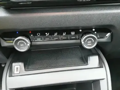 Photo 17 Citroën C4  PureTech 100 S&S BVM6