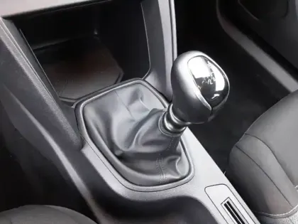 Photo 13 Citroën C4  PureTech 100 S&S BVM6