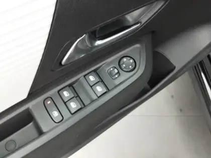 Photo 20 Citroën C4  PureTech 100 S&S BVM6