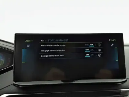 Photo 96 Peugeot 3008  Hybrid 225 e-EAT8