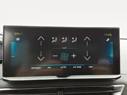 Photo 92 Peugeot 3008  Hybrid 225 e-EAT8