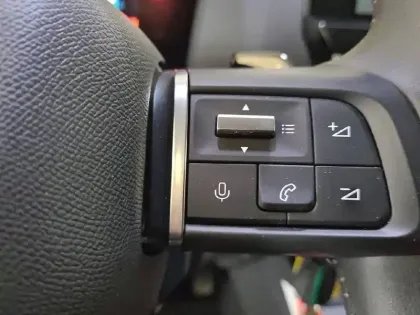 Photo 27 Citroën C4  Hybride 136 e-DCS6