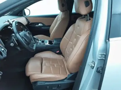 Photo 36 DS Ds 7 DS7 Crossback PureTech 180 EAT8