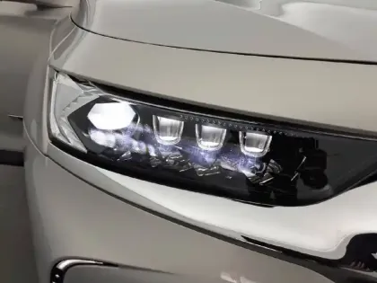 Photo 41 DS Ds 7 DS7 Crossback PureTech 180 EAT8