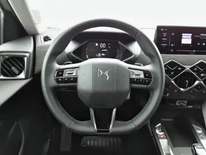 Photo 8 DS DS 3  Hybride 145 e-DCT6