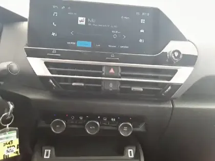 Photo 13 Citroën C4  BlueHDi 130 EAT8