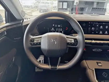 Photo 8 DS DS 4  Hybride 136 e-DCT6