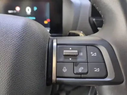 Photo 87 Citroën C4  Hybride 136 e-DCS6