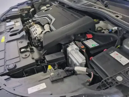 Photo 14 Citroën C4  Hybride 136 e-DCS6