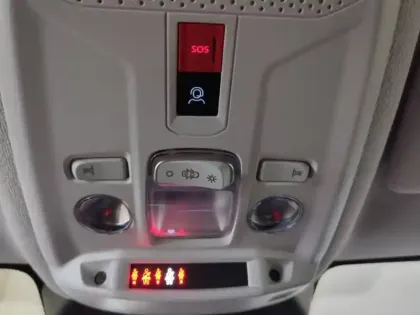 Photo 25 Citroën C4  Hybride 136 e-DCS6