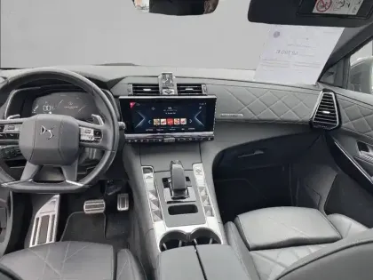 Photo 7 DS Ds 7 DS7 Crossback Hybride E-Tense 225 EAT8