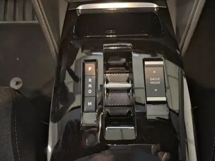 Photo 13 Citroën C4  PureTech 130 EAT8