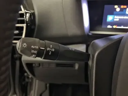 Photo 40 Citroën C4 Gén. III Ph2 PLUS 5