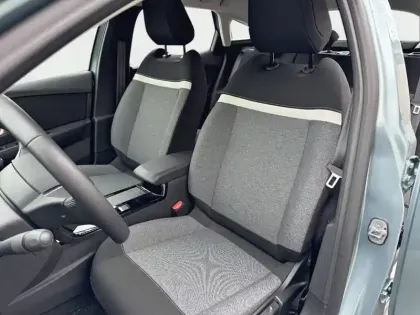 Photo 10 Citroën C4 e- 136 ch autonomie standard  Automatique