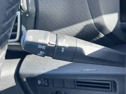 Photo 17 Citroën C4 e- 156 ch autonomie etendue  Automatique