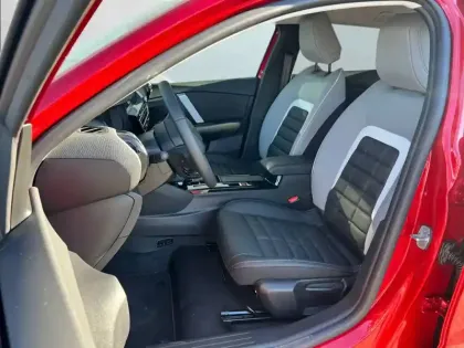 Photo 10 Citroën C4 e- 156 ch autonomie etendue  Automatique