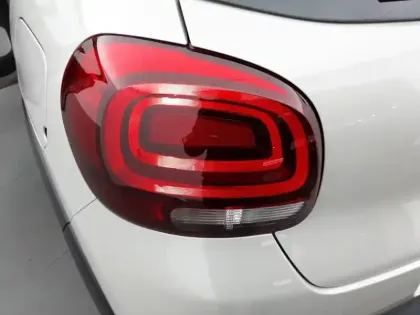 Photo 16 Citroën C3  PureTech 83 S&S BVM5