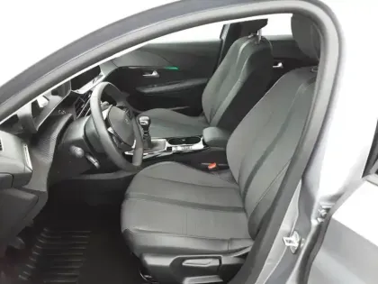 Photo 60 Peugeot 208  PureTech 100 S&S BVM6