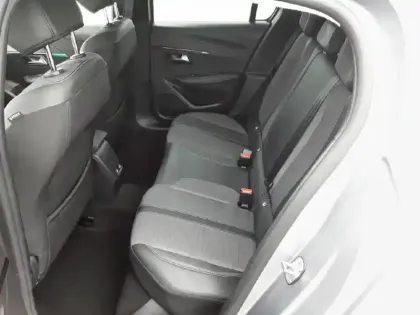 Photo 61 Peugeot 208  PureTech 100 S&S BVM6