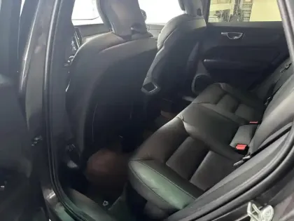 Photo 14 Volvo Xc60  T6 AWD Hybride rechargeable 253 ch+145 ch Geartronic 8