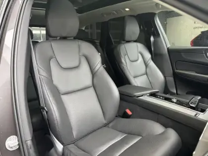 Photo 25 Volvo Xc60  T6 AWD Hybride rechargeable 253 ch+145 ch Geartronic 8